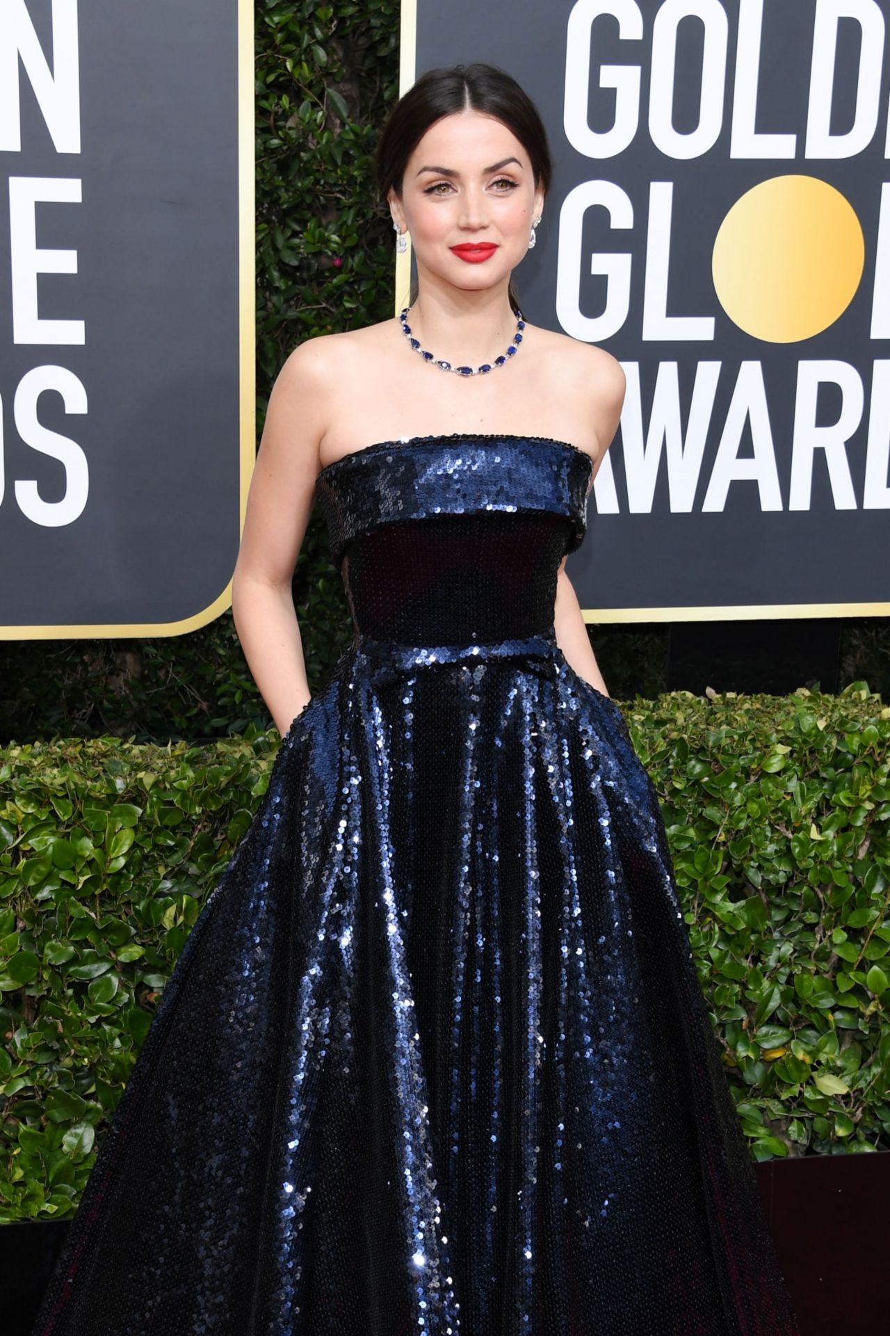 Ana De Armas at 77th Annual Golden Globe Awards Red Carpet in Beverly Hills09